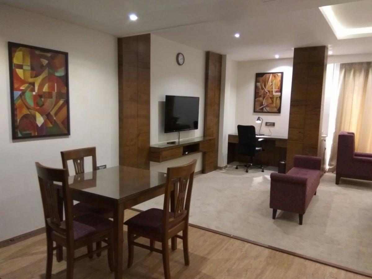 Hotel Surendra Vilas Bhopal Esterno foto