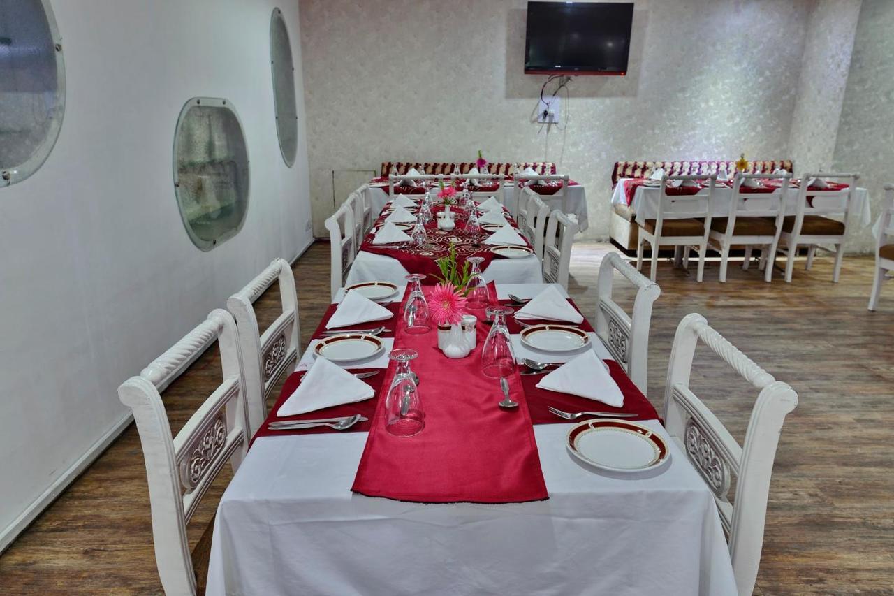 Hotel Surendra Vilas Bhopal Esterno foto